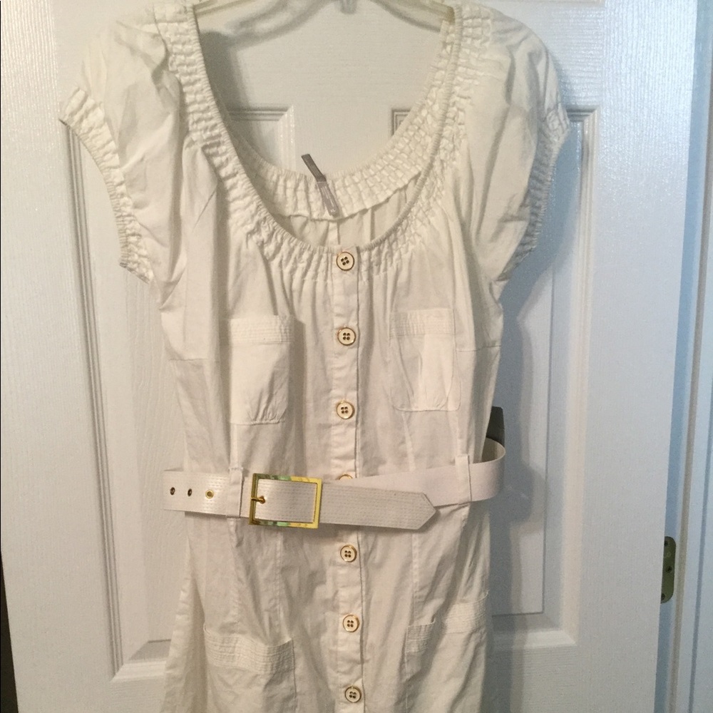 Tunic - Picture 2 of 3